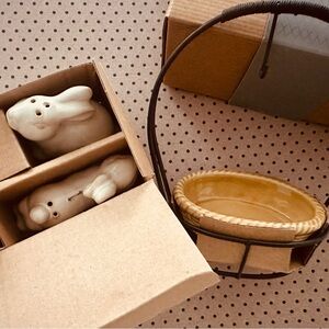 NIB Pottery Barn Jumping Bunny Basket Salt & Pepper Shakers
